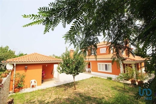 Housing with 5 Rooms in Santarém with 280,00 m²