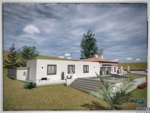 Maison traditionnelle T4 à Faro de 226,00 m²