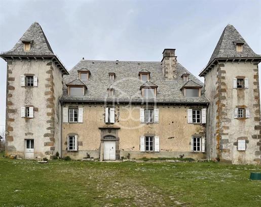 18Th Century Chateauwith Outbuildings