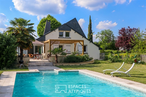 Architectenhuis met zwembad en gîte in het hart van de wijnvelden