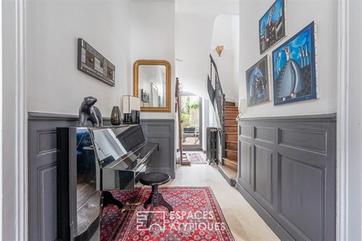 Exceptional character property in the heart of Les Halles