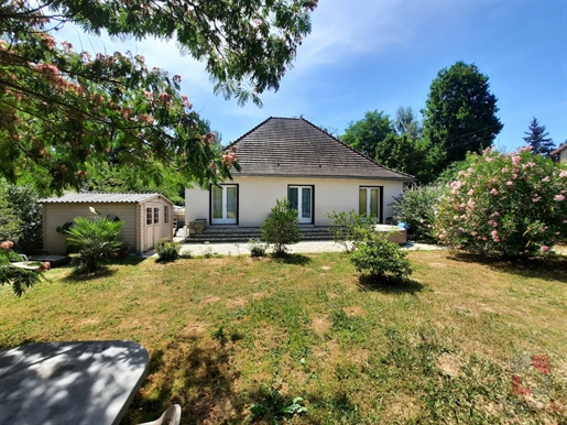 5 room house with garden
