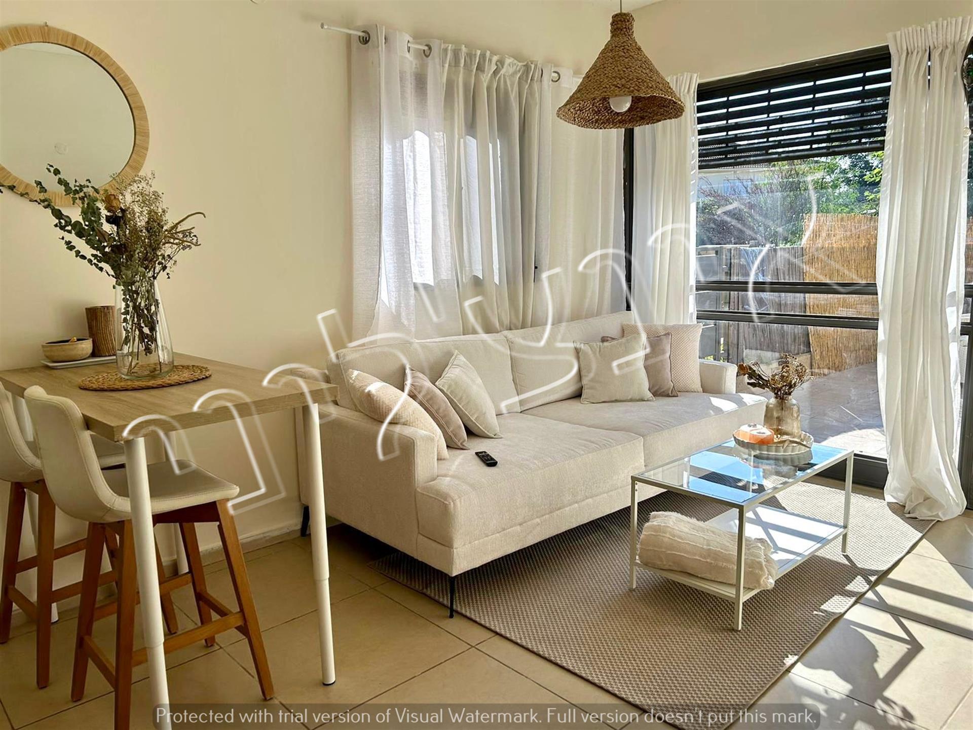 Charming and beautiful Semi-detached house