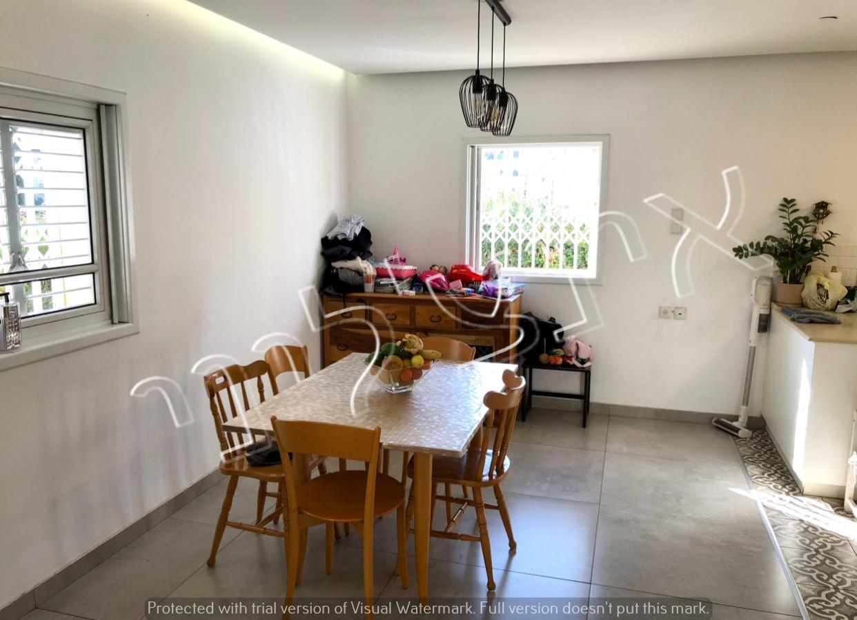 In Herzliya,A beautiful and unique corner cottage.