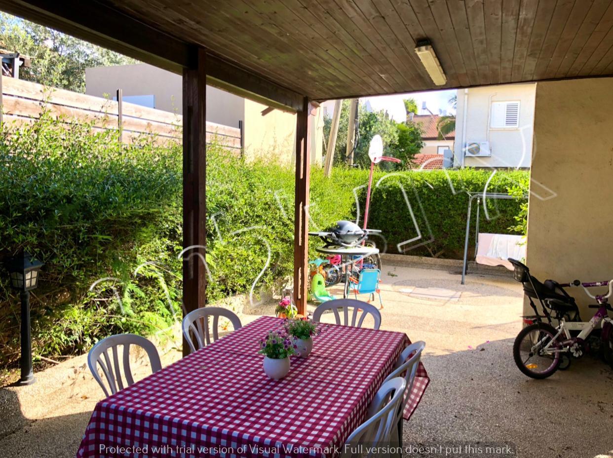 In Herzliya,A beautiful and unique corner cottage.