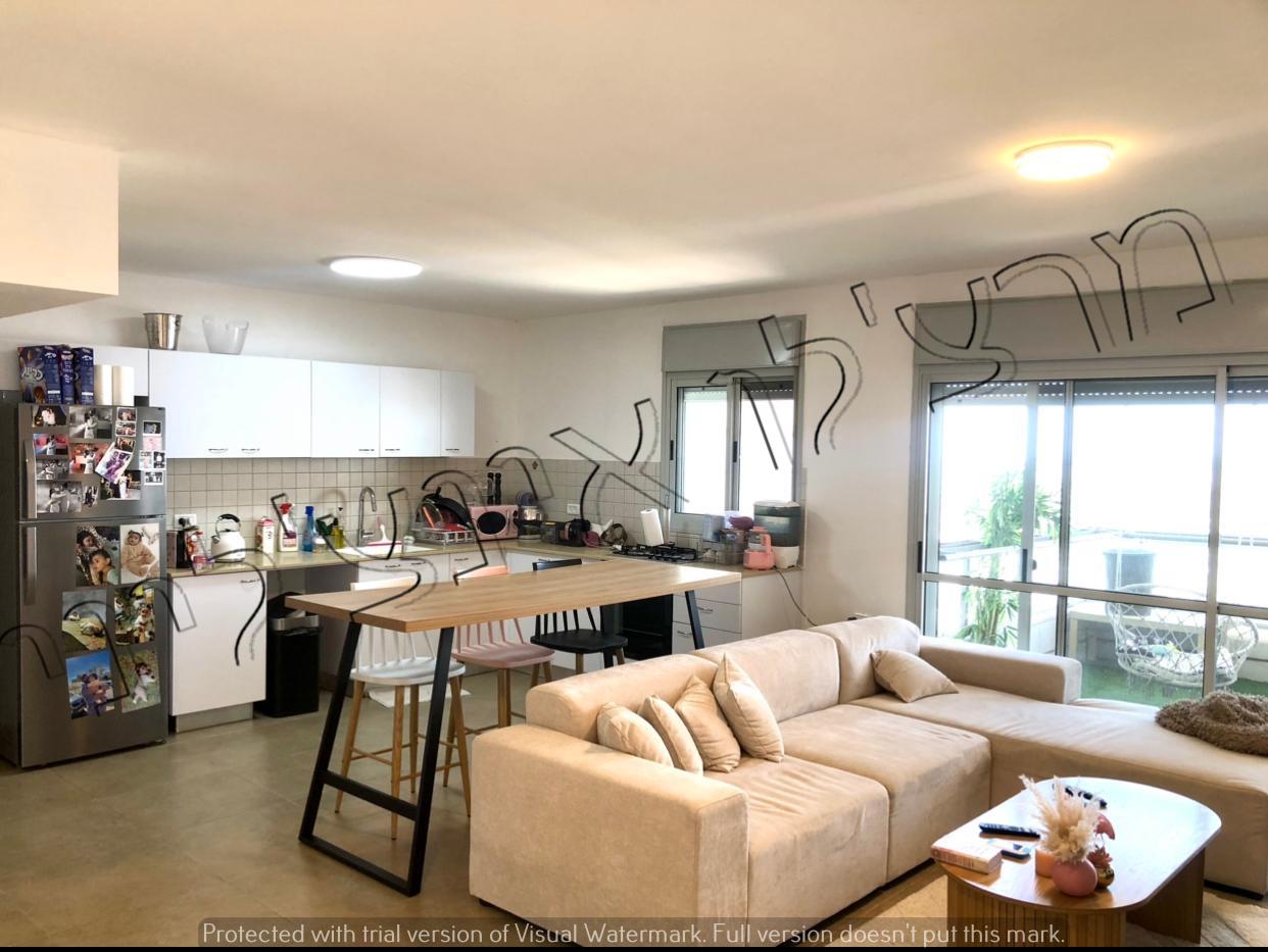 In Tzur Yitzhak, on the wanted Nahal Ayalon Street,