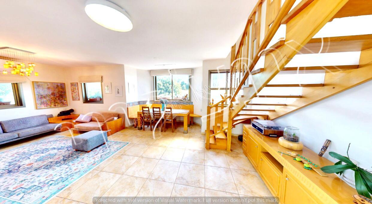 In Rosh HaAyin,a rustic-style duplex