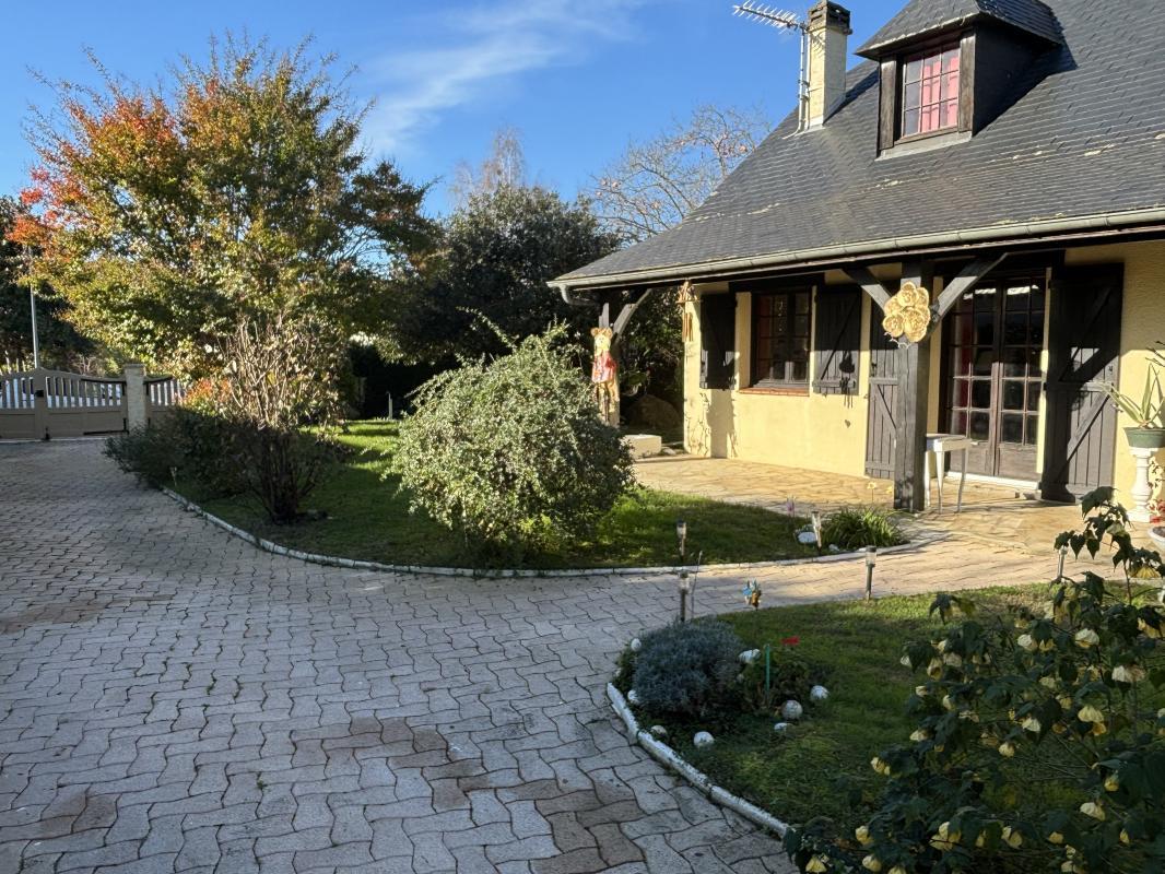 House Bordes near Tournay