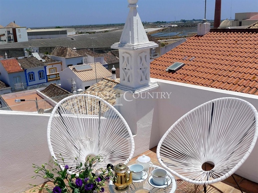 Tavira – Renovated townhouse with beautiful roof terrace and wonderful views.