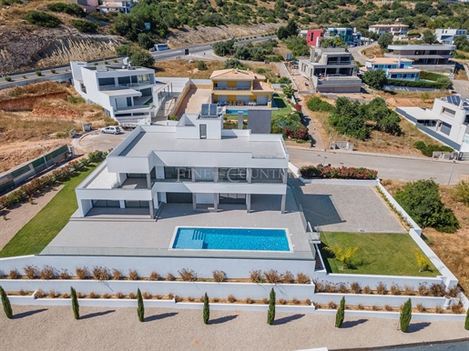 Albufeira - Stunning brand new 4-bedroom villa with Marina and sea views