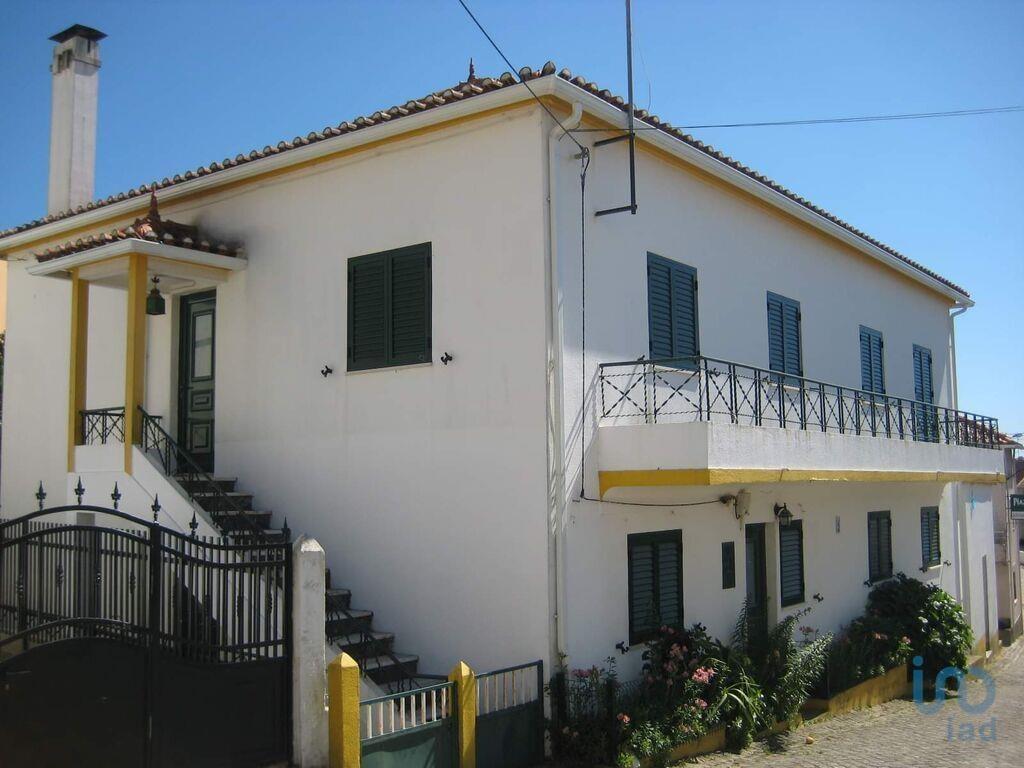 Home / Villa met 5 Kamers in Proença-a-Nova e Peral met 400,00 m²