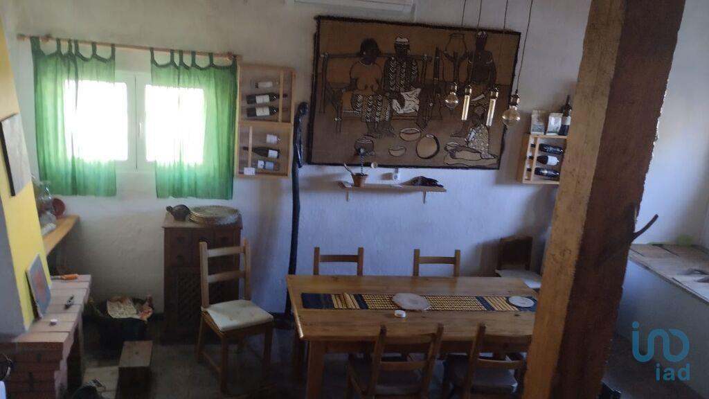Home / Villa met 5 Kamers in Proença-a-Nova e Peral met 400,00 m²