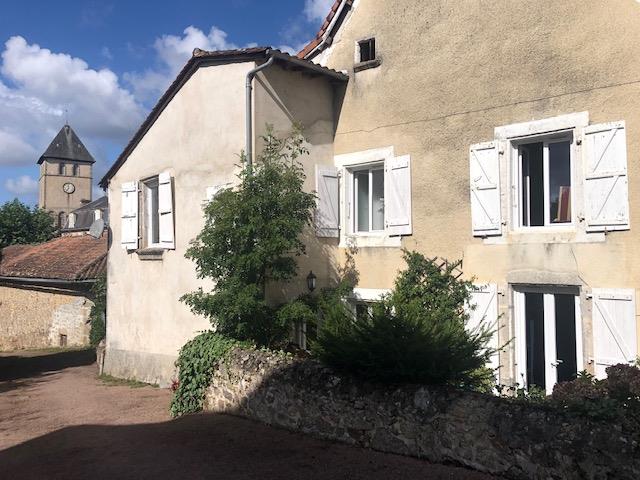 Casa de pueblo con carácter en el hermoso Périgord Vert