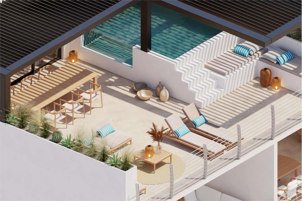 Beachfront penthouse with private mini-pool