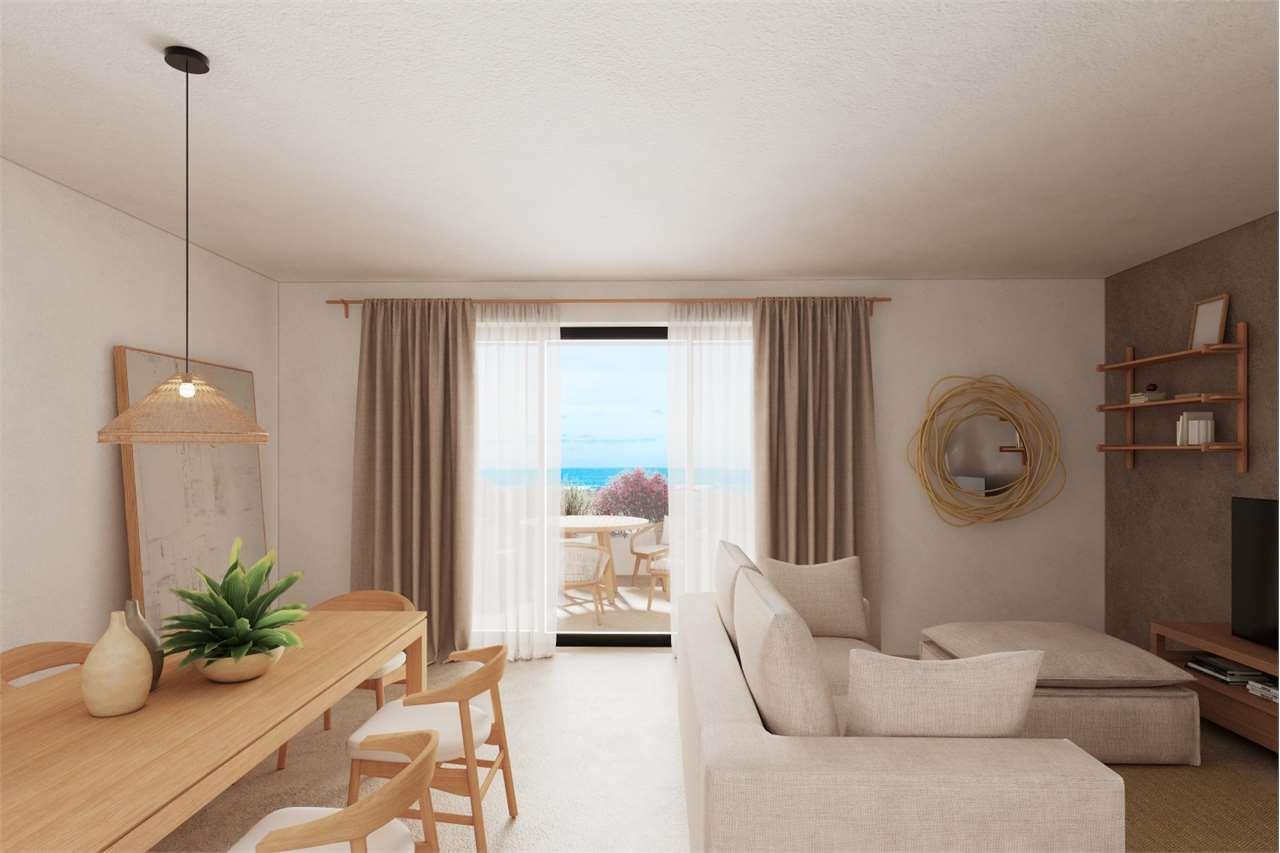 Beachfront penthouse with private mini-pool