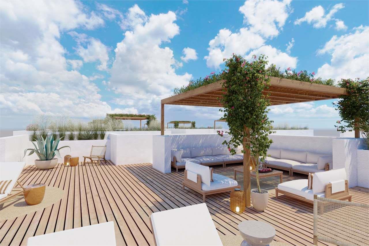 Villa with private pool and large outdoor patio