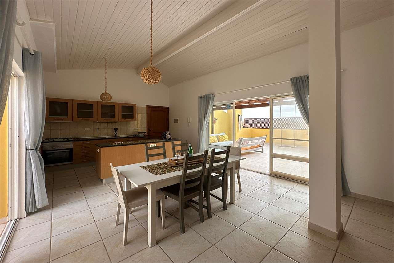 Penthouse with sea view - Villa Cabral 1