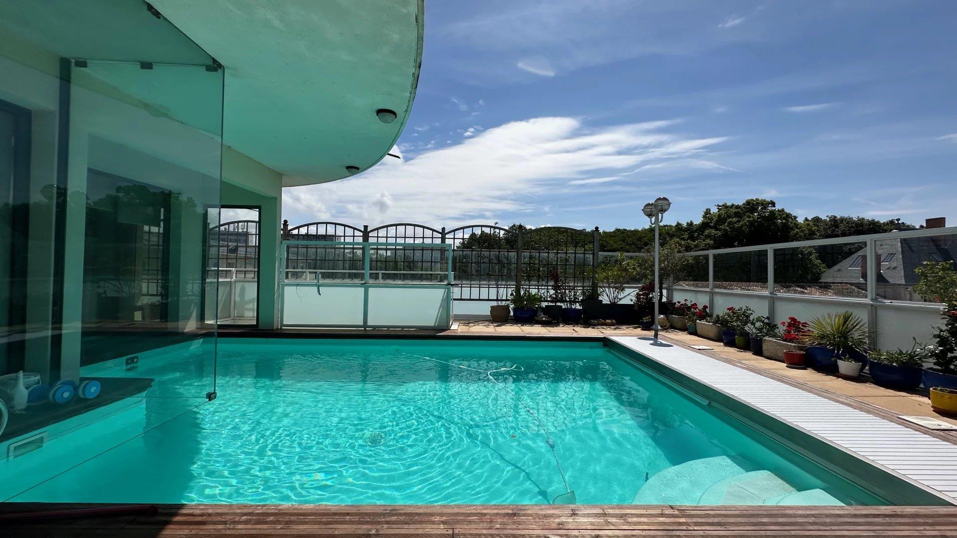 La Rochelle - Rooftop Villa With Private Pool