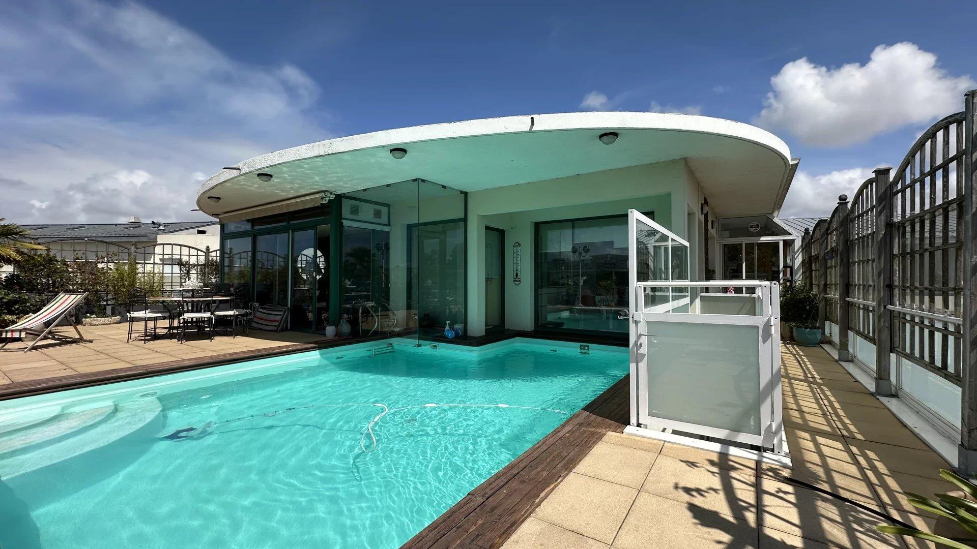 La Rochelle - Rooftop Villa With Private Pool