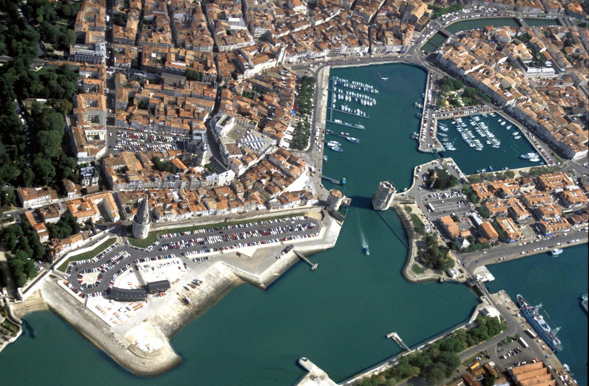 Architect-Designed villa with swimming pool - Quartier La Genette, La Rochelle