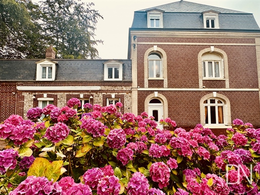 Herenhuis en bijgebouw op 2.800 m2 tuin, 12 km van Fécamp, Côte d'Albâtre, Seine-Mari