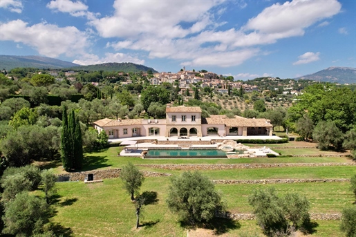 Villa for sale in Chateauneuf-de-Grasse, Cote d'Azur