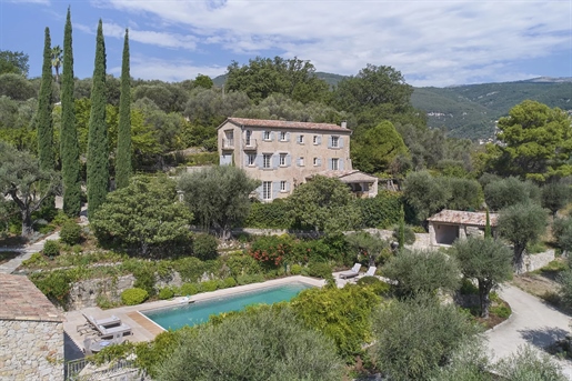 18Th Century Stone Bastide for sale in Chateauneuf-Grasse
