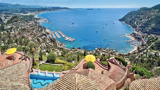 Villa with 360 C panoramic sea view for Sale in Theoule-Sur-Mer