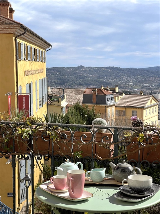 Charming apartment , Grasse, Garden and Sea View