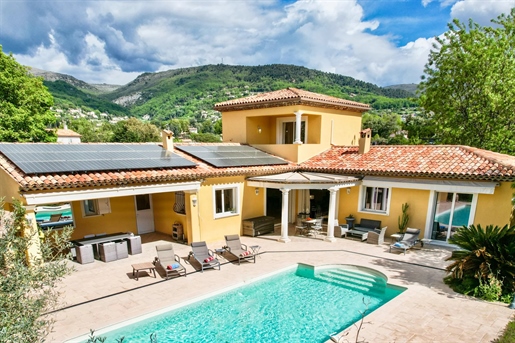 Villa mit Pool zum Verkauf in ruhiger Wohngegend von Vence