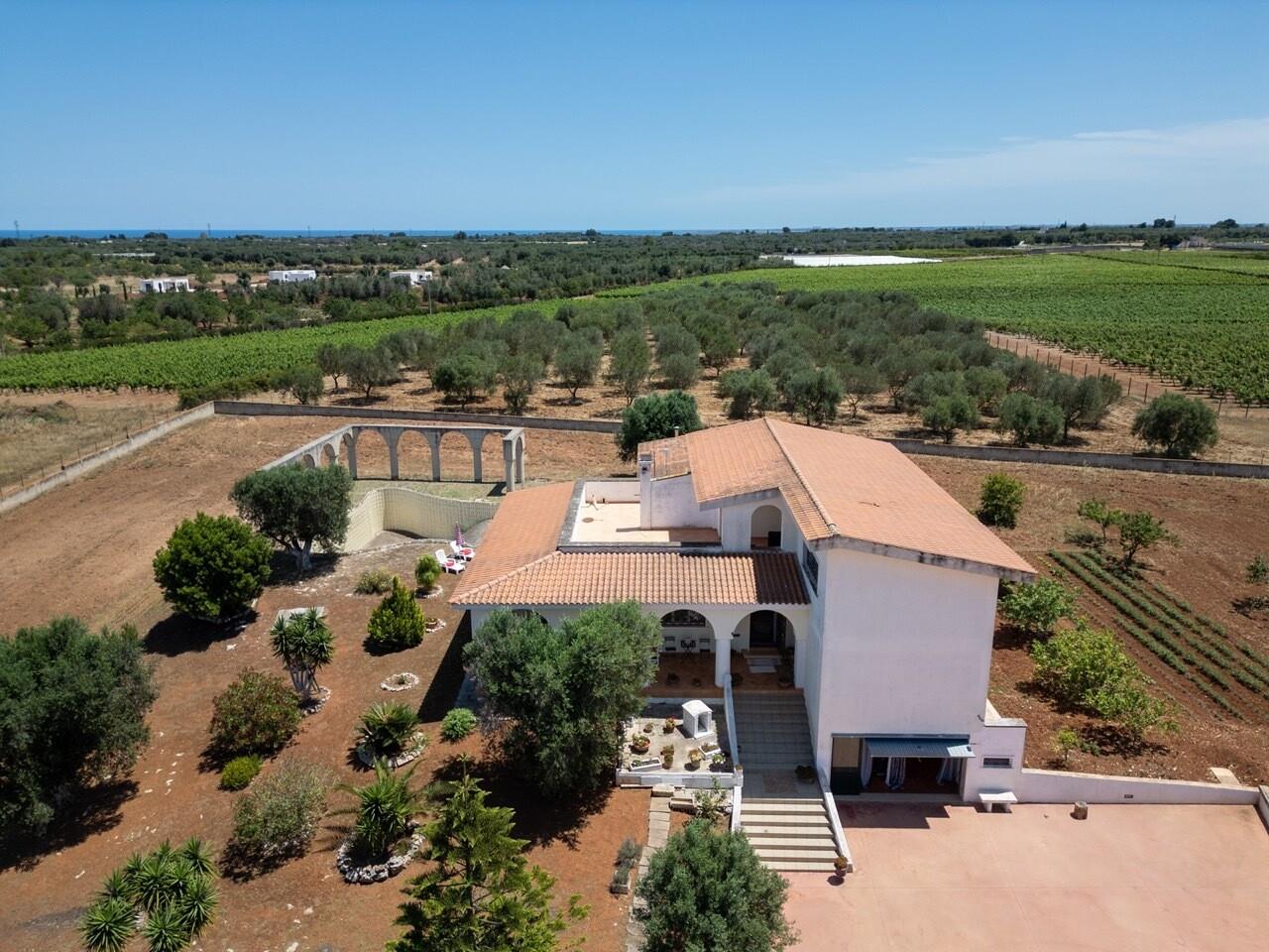 Villa Arena