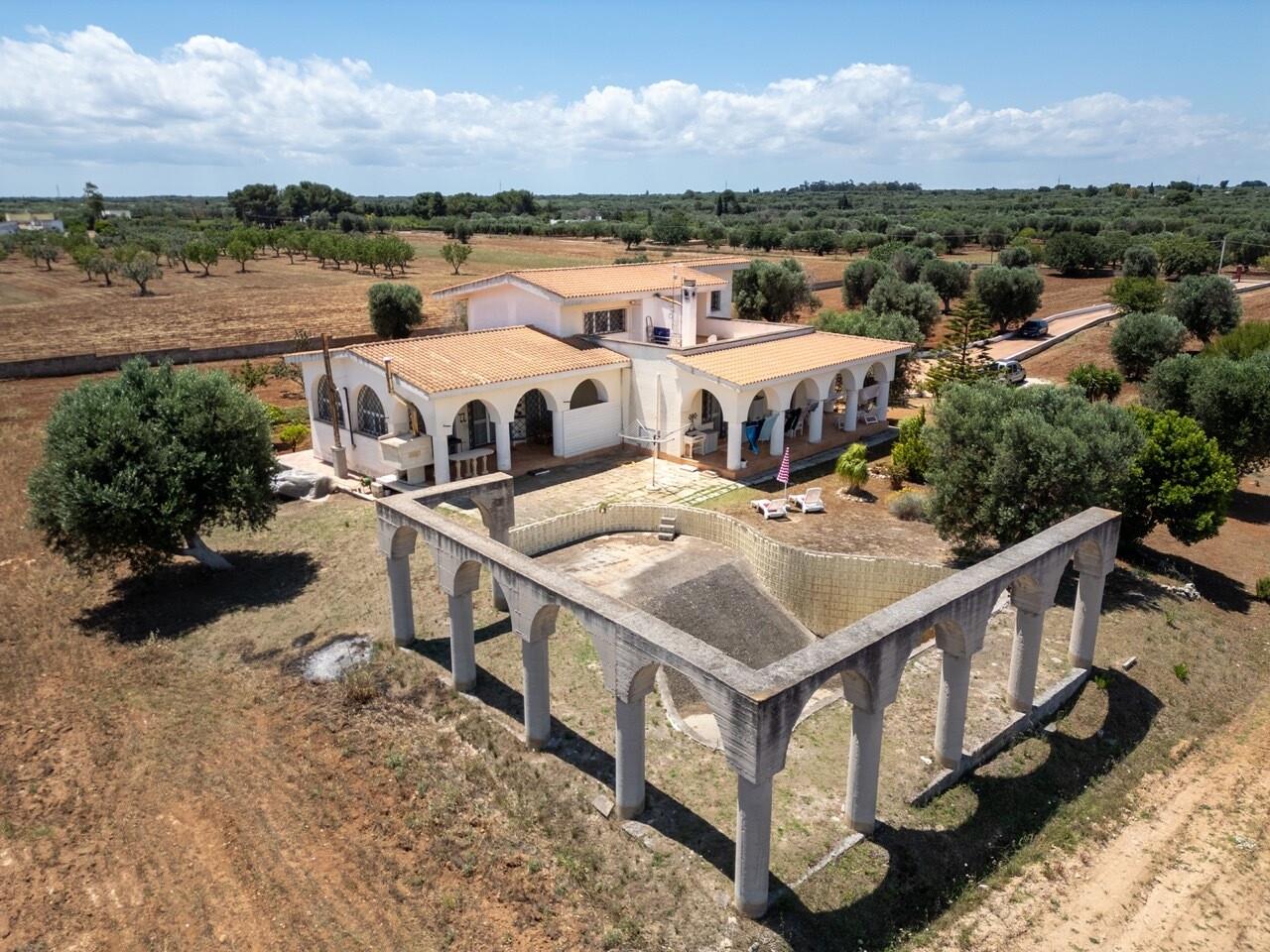 Villa Arena