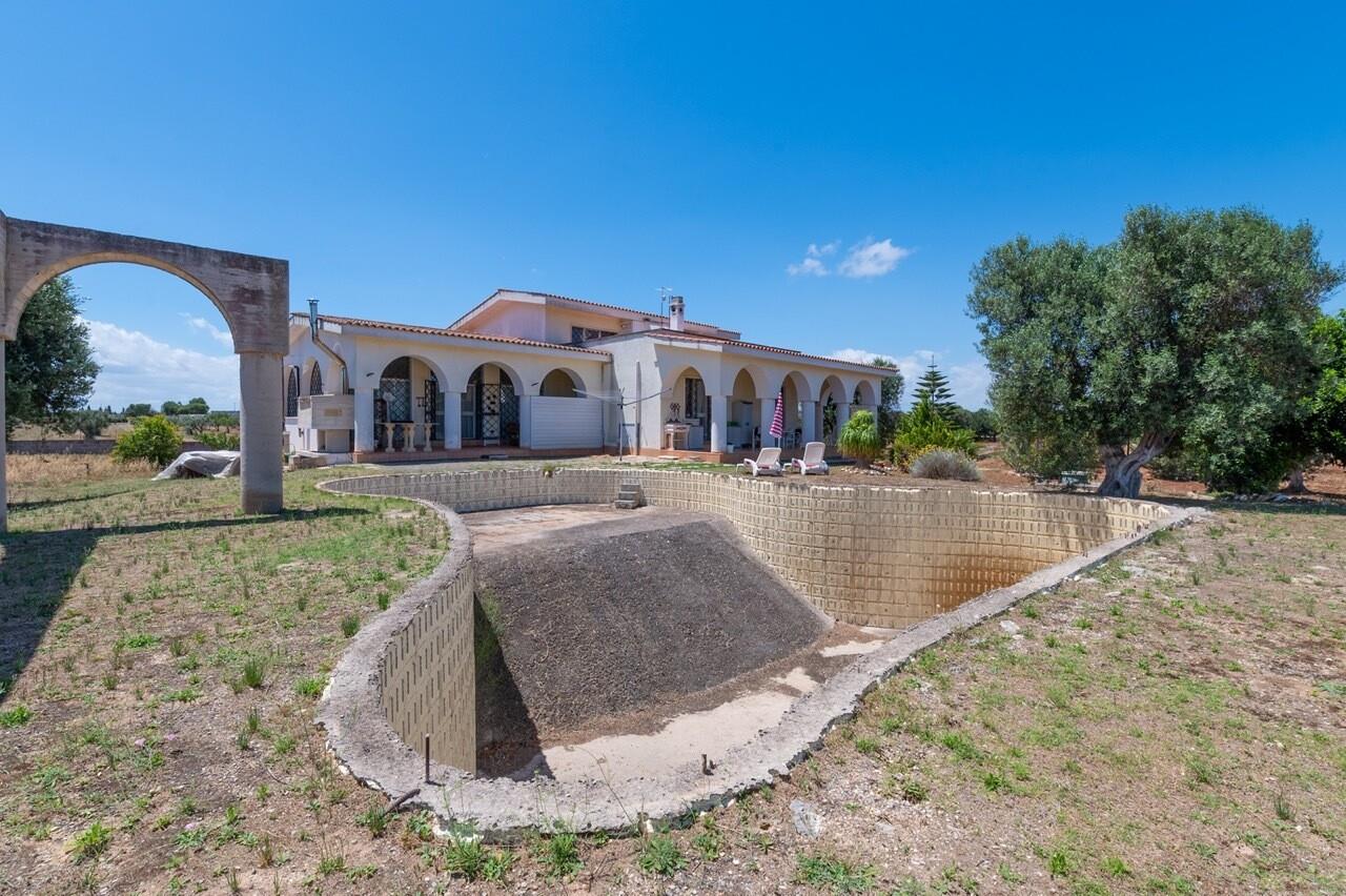 Villa Arena