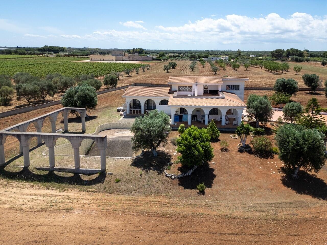 Villa Arena