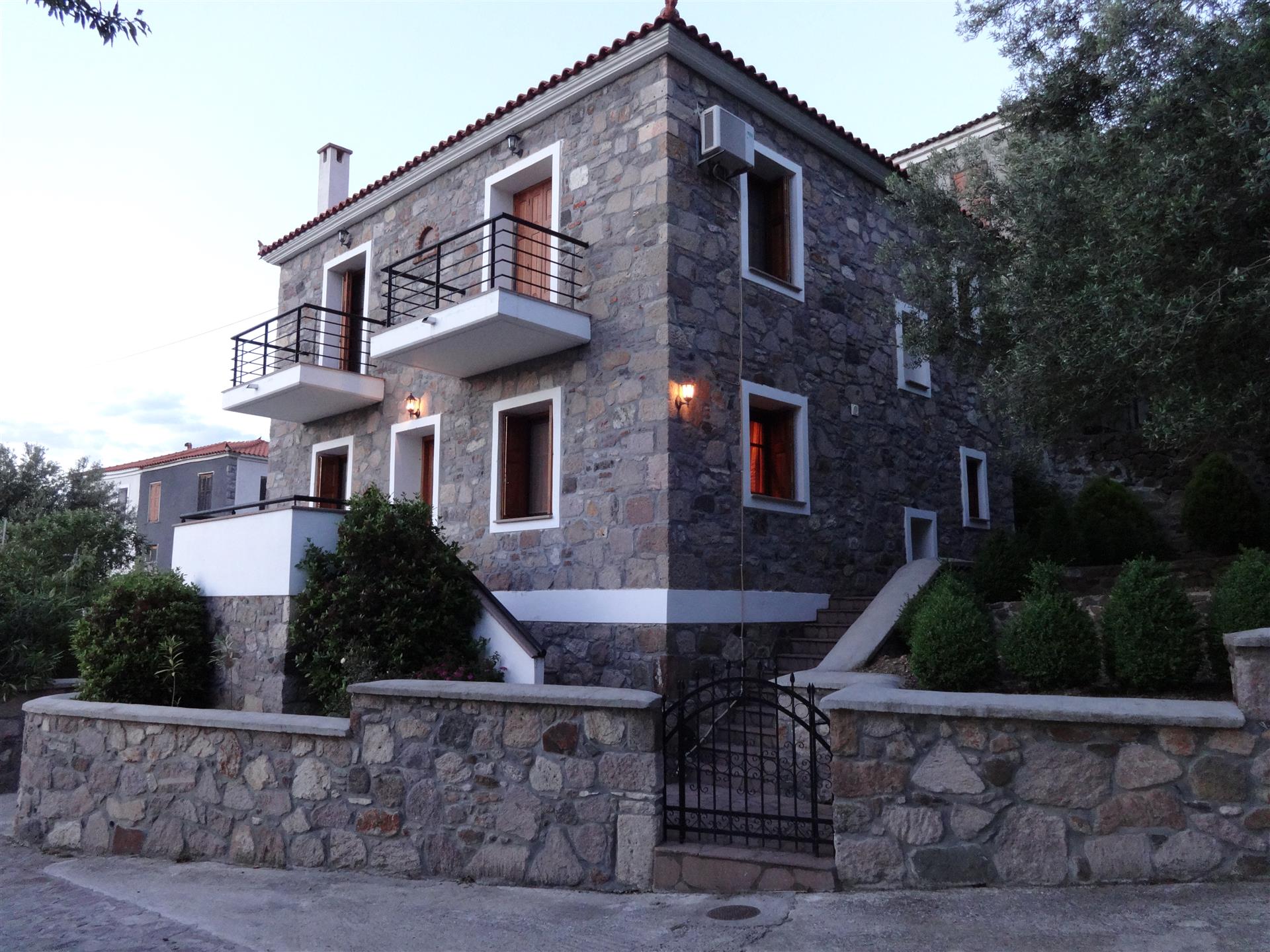 Stunning 4 Bedrooms Villa for Sale on Lesvos Island