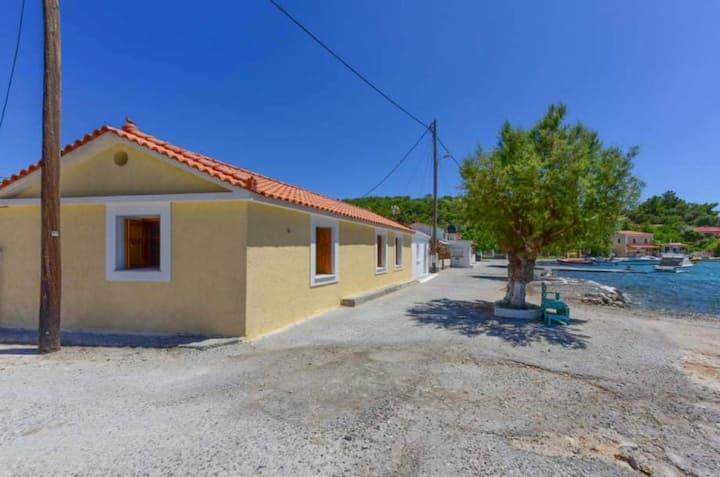 Stunning 2 Bed Villa with land For sale in Samos