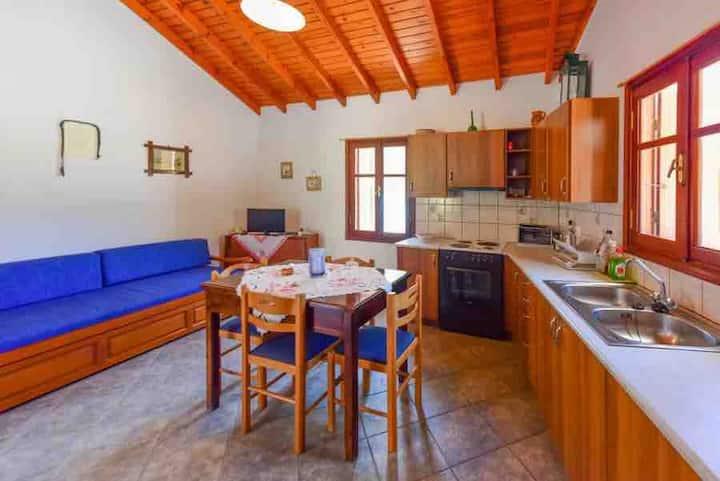 Stunning 2 Bed Villa with land For sale in Samos