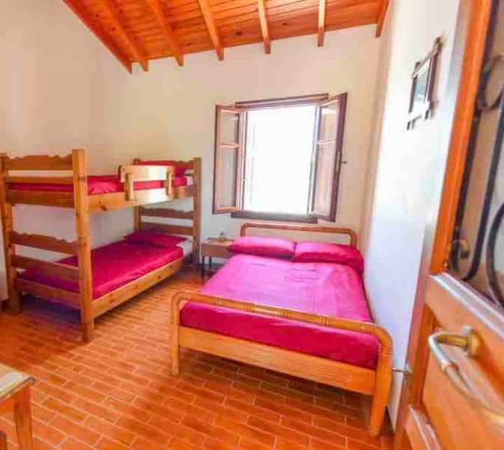 Stunning 2 Bed Villa with land For sale in Samos
