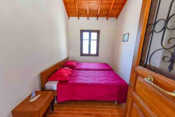 Stunning 2 Bed Villa with land For sale in Samos