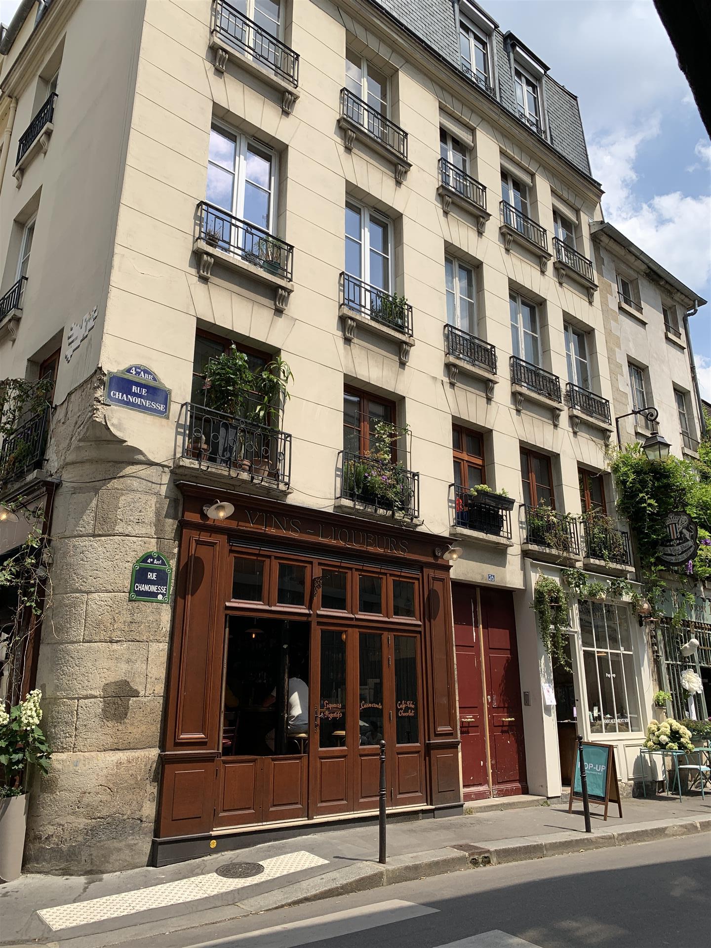 Pariz, povijesno središte, u blizini Notre-Damea