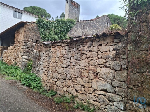 Casa / Villa a Ferreira do Zêzere, Santarém