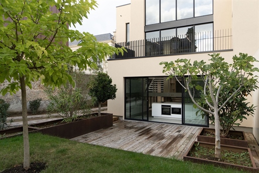 Purchase: House (72000)