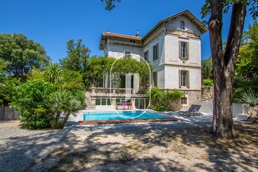 Mansion with garden, pool and panoramic view, for sale, near Avi