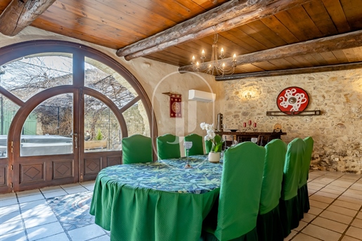 Exceptional property for sale in Pujaut