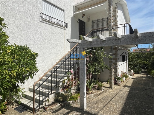 Detached House in Castelo Branco with 3 Bedrooms, 2 Bathrooms and More!