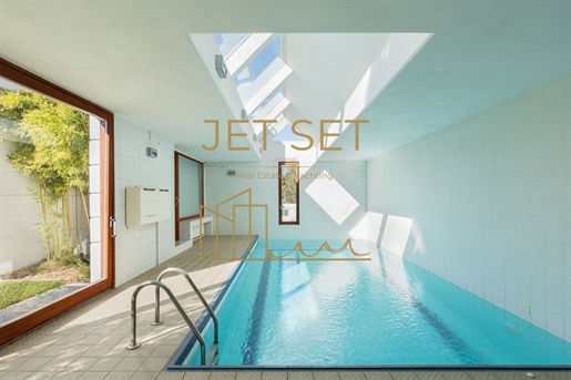 Advert picture