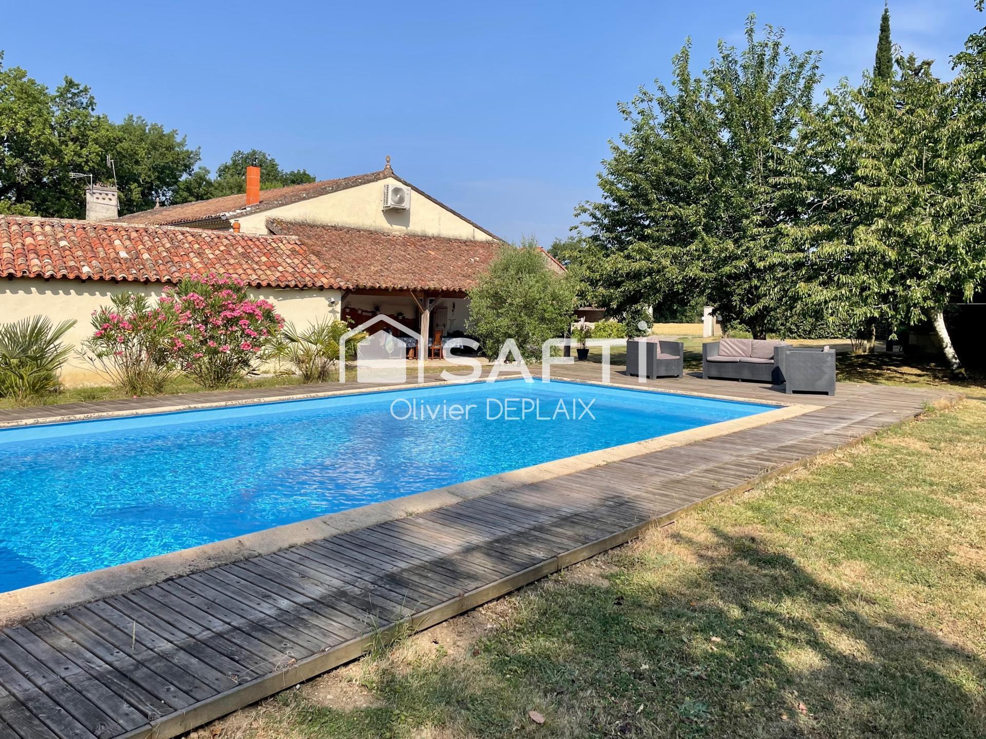 Compra: Vivenda de luxo (47600)
