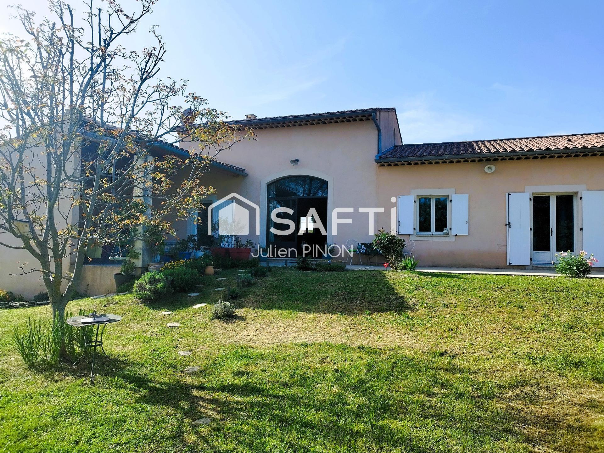 Purchase: Luxury property (84400)