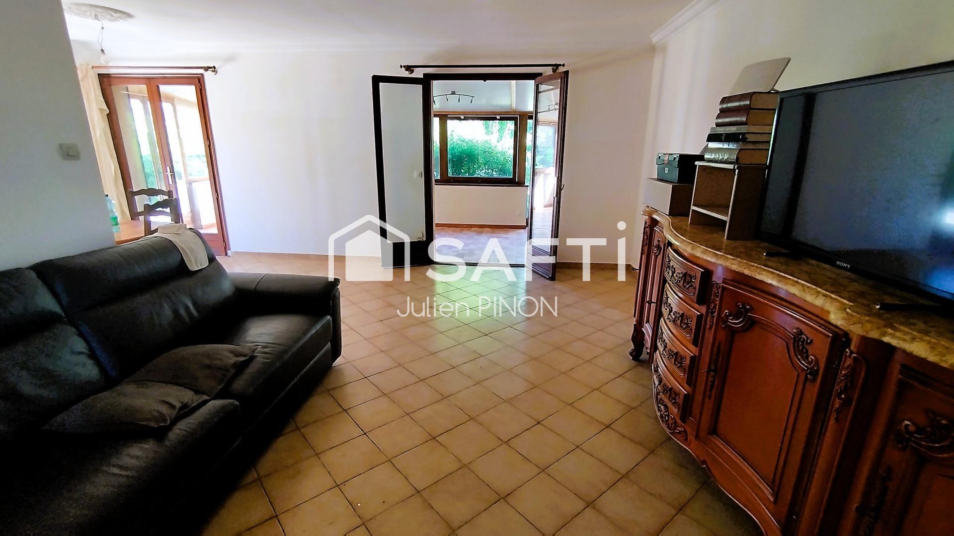 Purchase: House (84400)