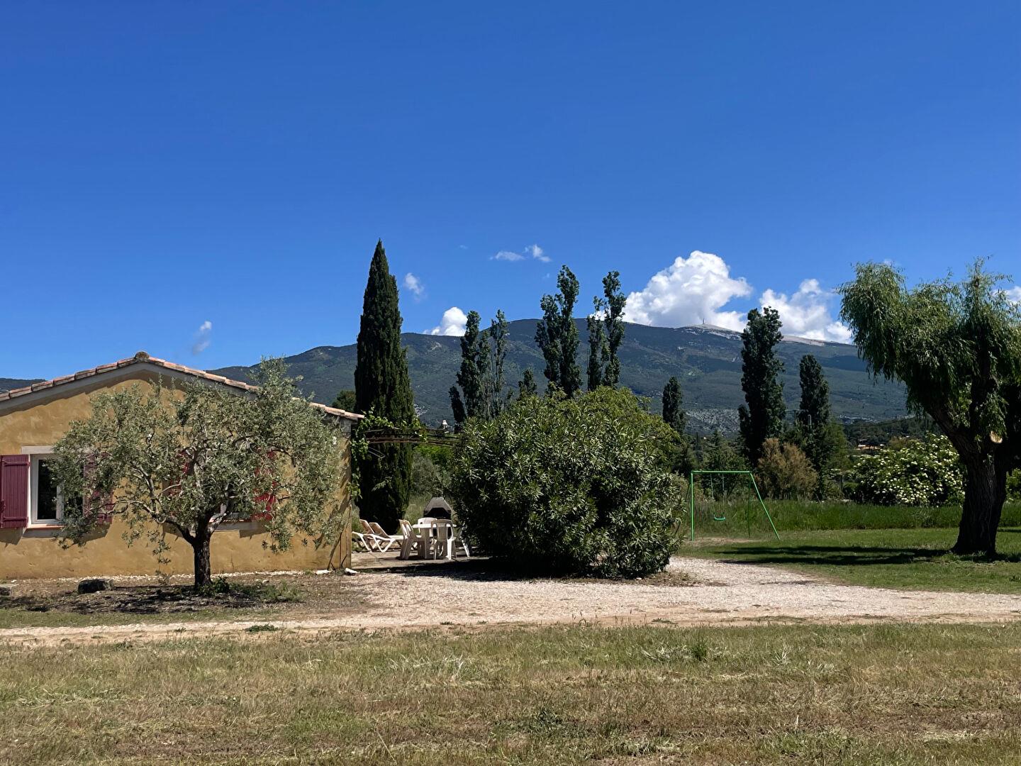 Bedoin single-storey house with Mont Ventoux view, possibility of extension